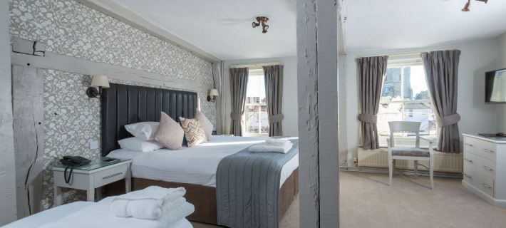 The Dog & Bear Hotel Hotels in Maidstone