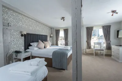 The Dog & Bear Hotel Hotels in Lenham