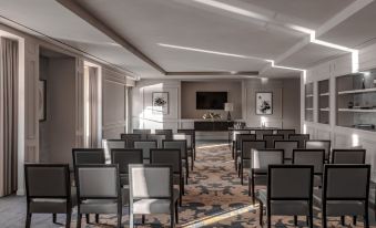 Royal Champagne Hotel & Spa