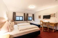 Hotel Sauerlacher Post Hotels in Sauerlach