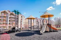 Grand Crowne Resort