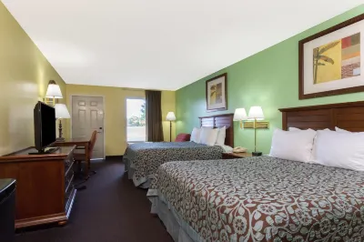 Days Inn by Wyndham Lamont/Monticello Hotels in Monticello