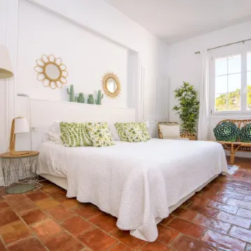 Hotel de La Plage - Mahogany