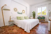 Hotel de La Plage - Mahogany Hotels in Cassis