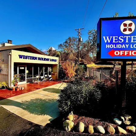 Western Holiday Lodge