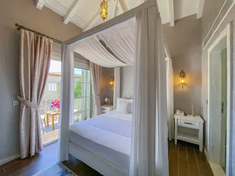 宅邸阿拉恰特省酒店