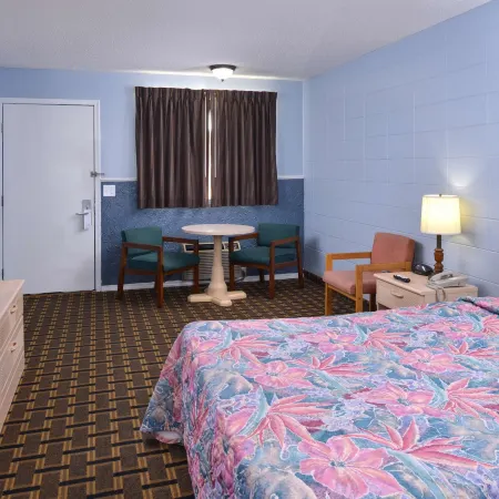 Americas Best Value Inn and Suites Branson Near the Strip