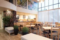 Ventura Inn & Suites Hamilton - Desayuno