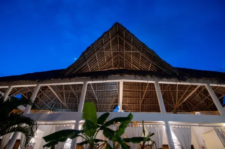 Rafiki Village Отели рядом с достопримечательностью «Watamu Beach»