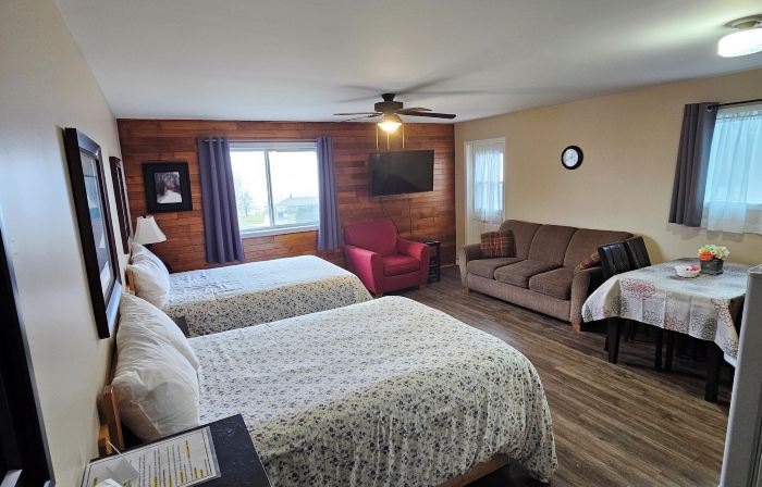 Fair Isle Motel & the Nest