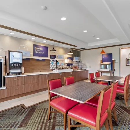 Holiday Inn Express & Suites BETHLEHEM by IHG