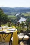 L Esplanade Hotel a Cenac-et-Saint-Julien