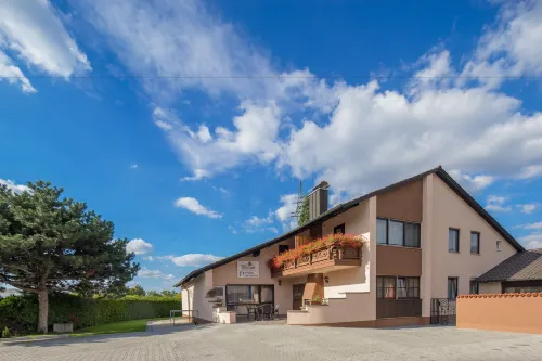 Hotel Bettstadl - Nouto- ja jättöpalvelut