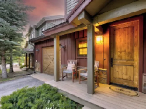 Spacious Townhome w/ Private Spa - Just Minutes from Vail and Beaver Creek! Hotels in Eagle-Vail