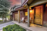 Spacious Townhome w/ Private Spa - Just Minutes from Vail and Beaver Creek!