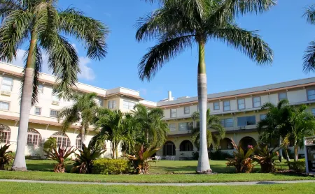 Crystal Bay Historic Hotel