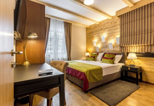 홀리데이 파크 페노멘 플리비체