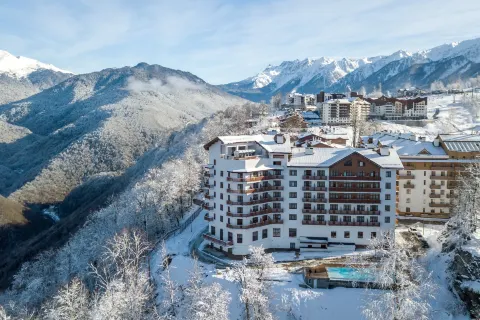 Green Flow Hotel