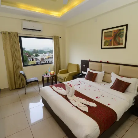 Hotel Sanobar