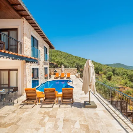 White Garden Villas