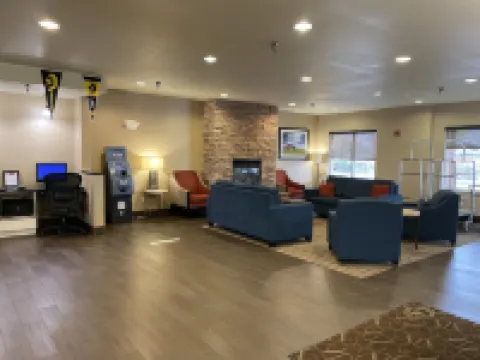 Comfort Suites Coralville I-80 Hotels in Johnson County