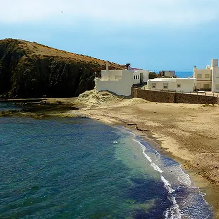 Apartment in la Isleta Near the Beach