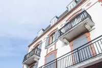 Hôtel les Coutainvillaises Hotels in Coutances