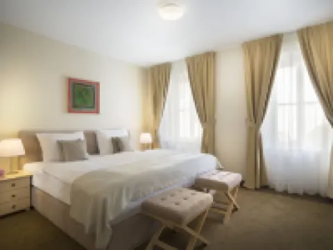 Apartments Belvedere - Liburnia Hotels in Lovran