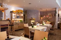 Hotel am Dorfplatz Inkl Premium Sommerkarte - 2 estrellas