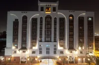 Al Liwan Suites Hôtels à : 