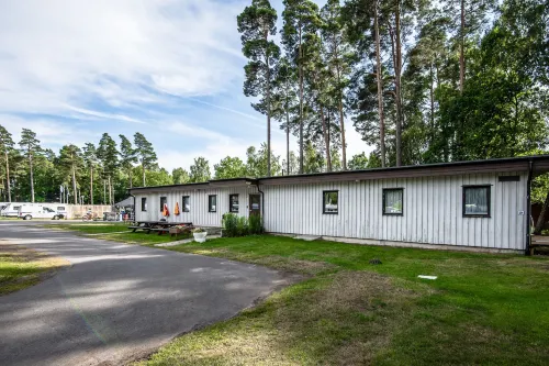 Bromölla Camping o Vandrarhem Hotels in Hallevik