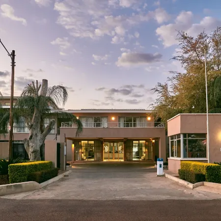 Regent Select Hotel