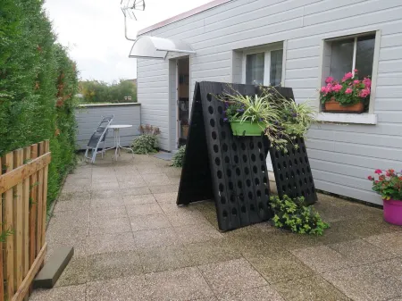 Les Collinades de Chalons Отели в г. Компертри