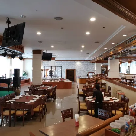 Green World Palace Hotel