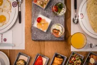 Magdala Hotel - breakfast