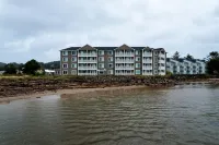 Siletz Bay Beachfront Hotel by OYO Lincoln City Hotels in Depoe Bay