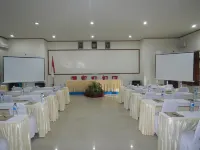 Luxio Hotel Sorong Hotels in Klasabi