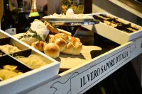 Unic Design Hotel - 5th Avenue - sarapan