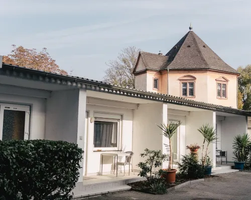 Apartmenthaus am Achteck Hotels in Darmstadt