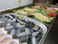 芙雷迪里斯公園飯店 - 早餐