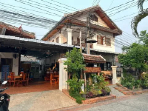 Rattana Guesthouse