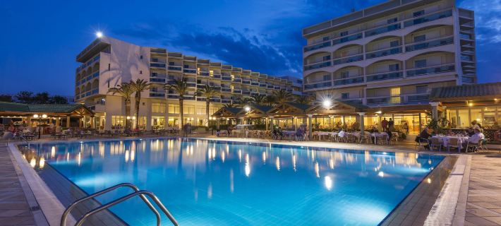 Apollo Beach Hotele w: Kallithea