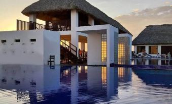 Hotel Maya Jade