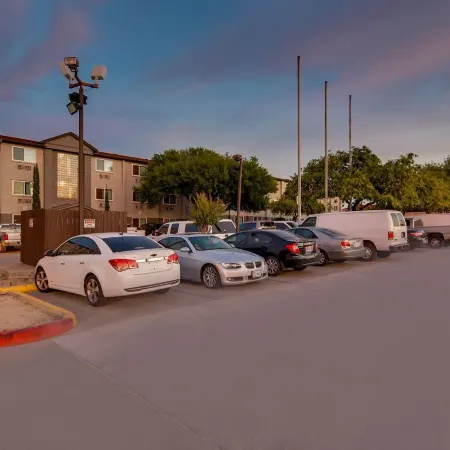 Orangewood Inn and Suites Midtown