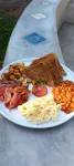Shoestrings Backpackers Lodge Vic Falls - breakfast