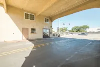 Industry Inn & Suites Hotels in La Puente