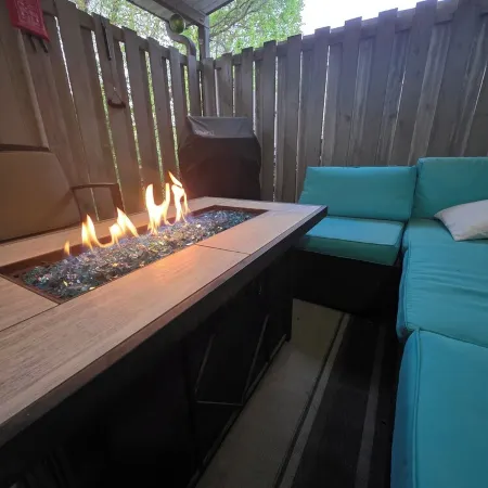 Modern/Retro 1br Condo by Exceptional Stays