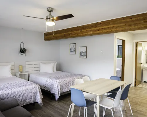 Poplars Motel on the Lake Hoteles en Osoyoos