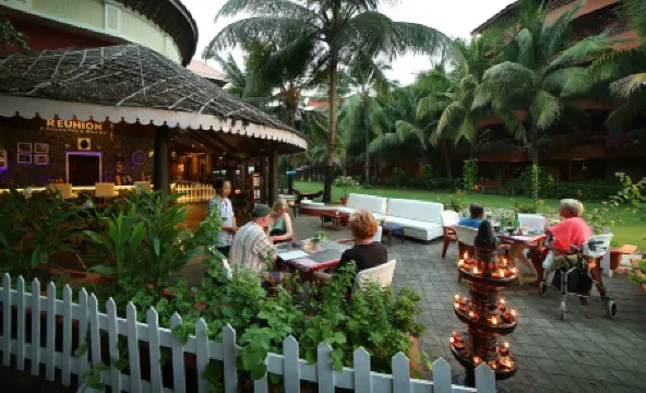 烏代海休閑海灘酒店