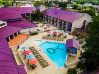 Y O Ranch Hotel and Conference Center - Pools